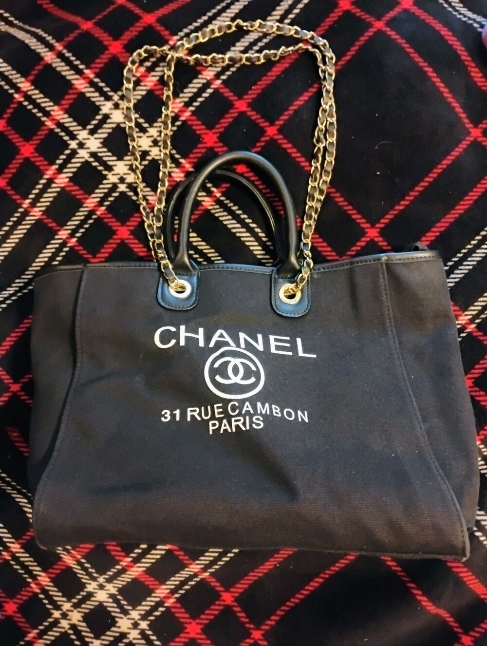 Women's Black And White CC Shoulder Bag